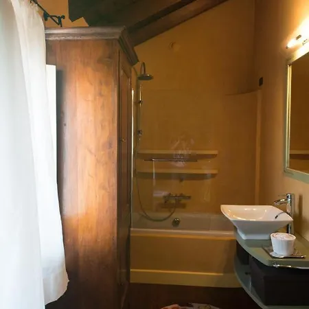 Couette-café La Casa Sui Tetti 3*
